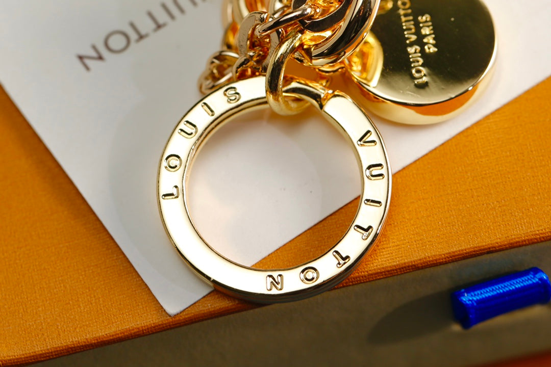 A1Q105E16 Popular bag 's charms accessories