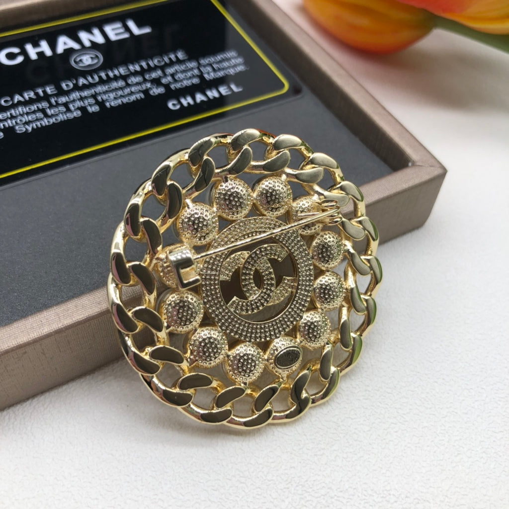 X14C873   Popular Brooch