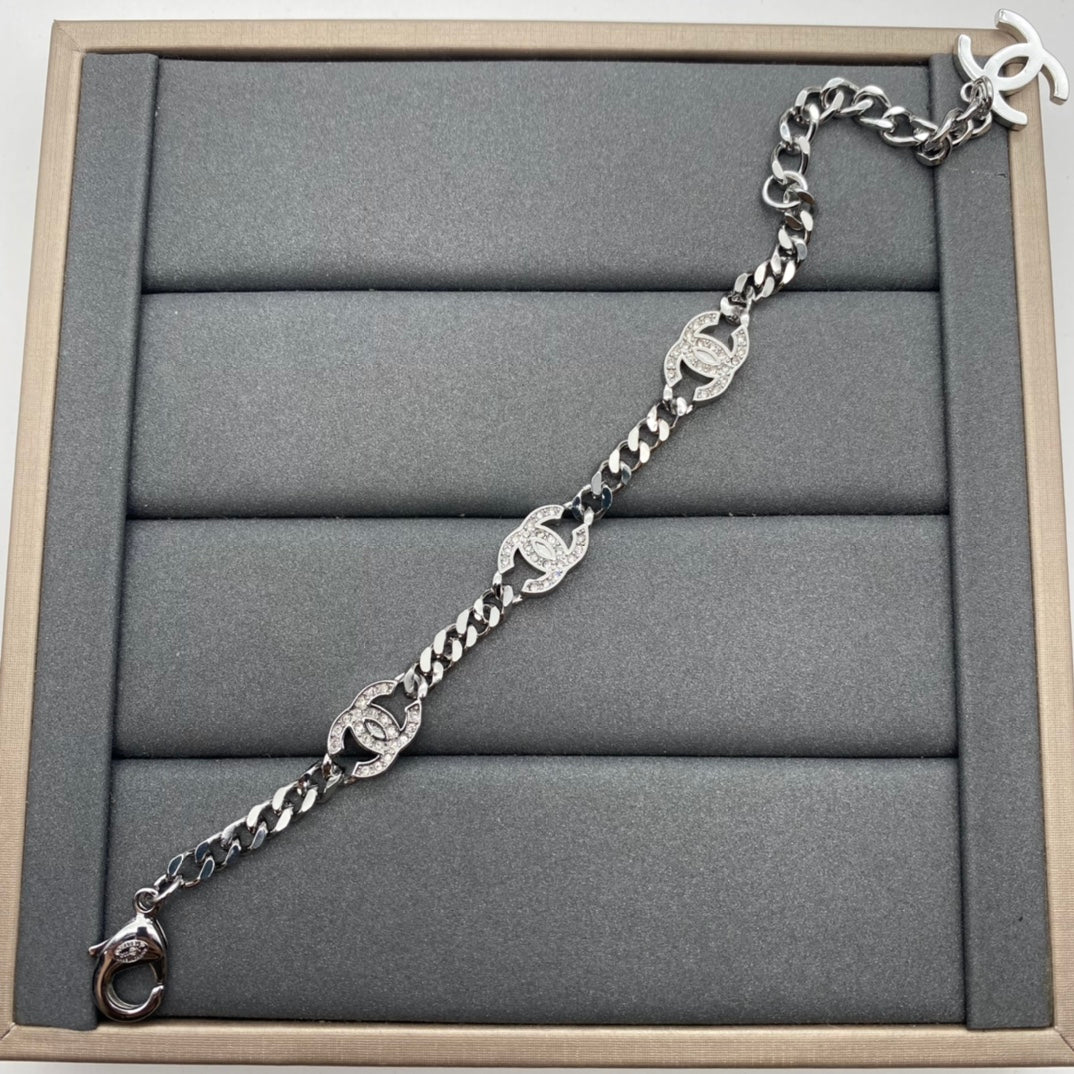 X1N63C81X  Popular    necklace bracelet