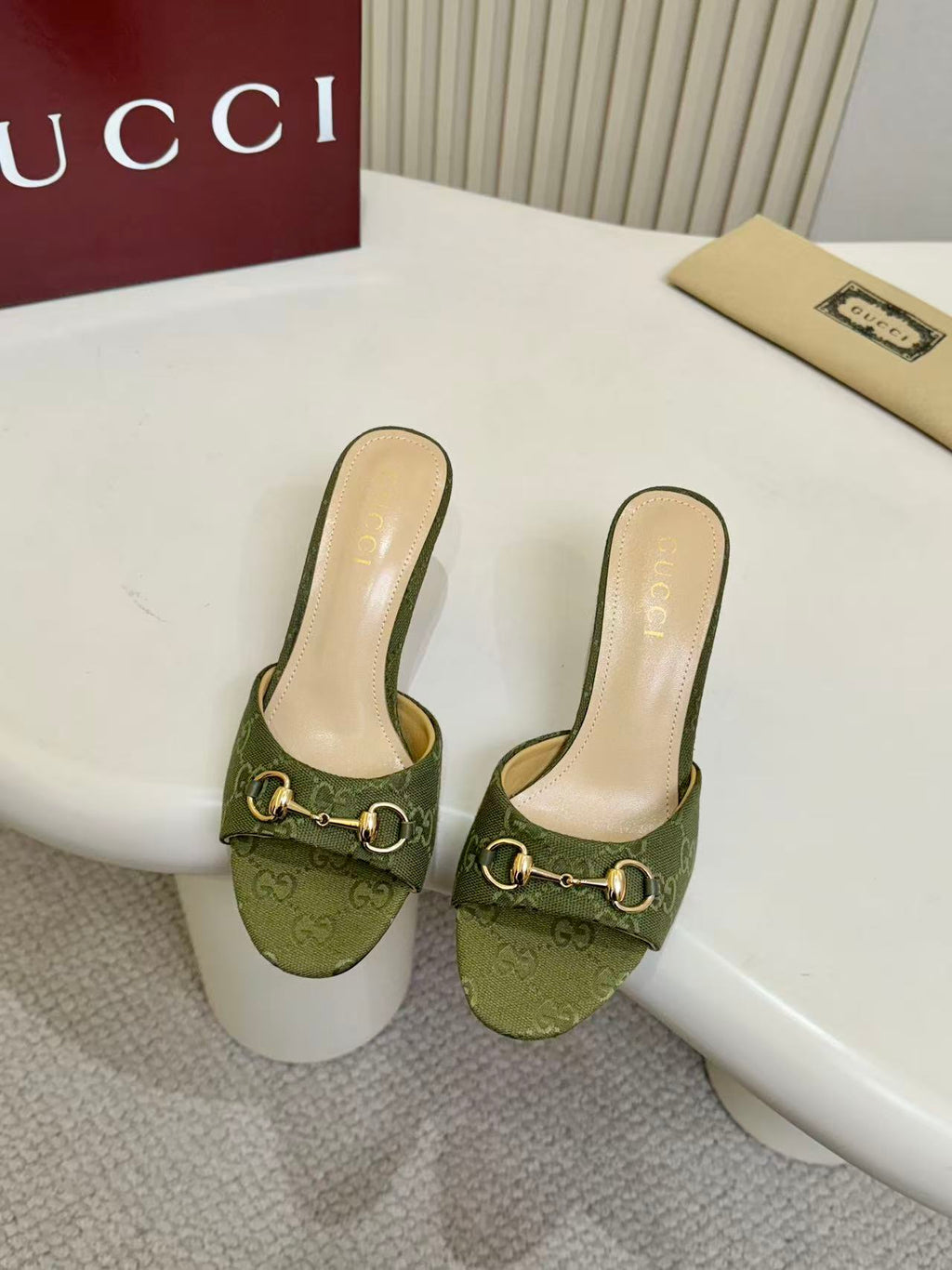 Z2R76B31 Popular high-quality canvas shoes