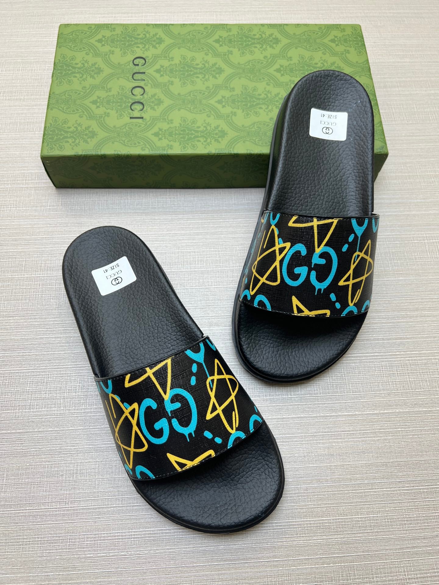 Z5X76B3 Popular slippers