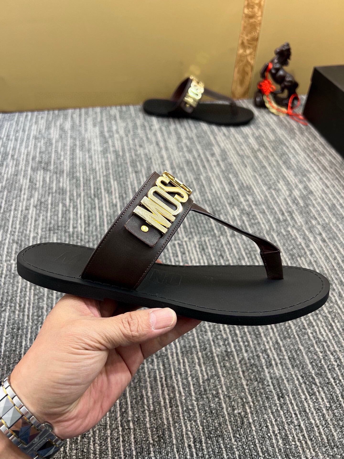 Z5ZA118 Popular slippers