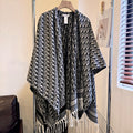 W1R86D10 Popular cape