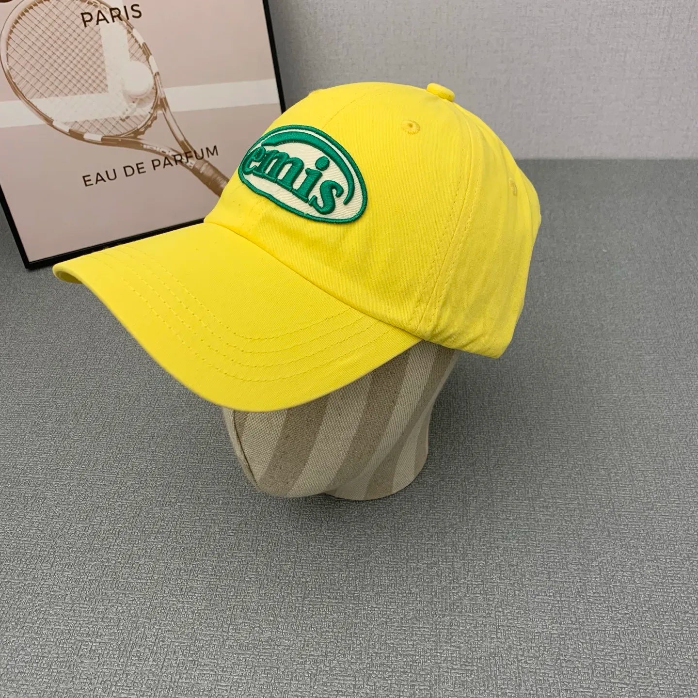 M1P45A569 Popular  hats