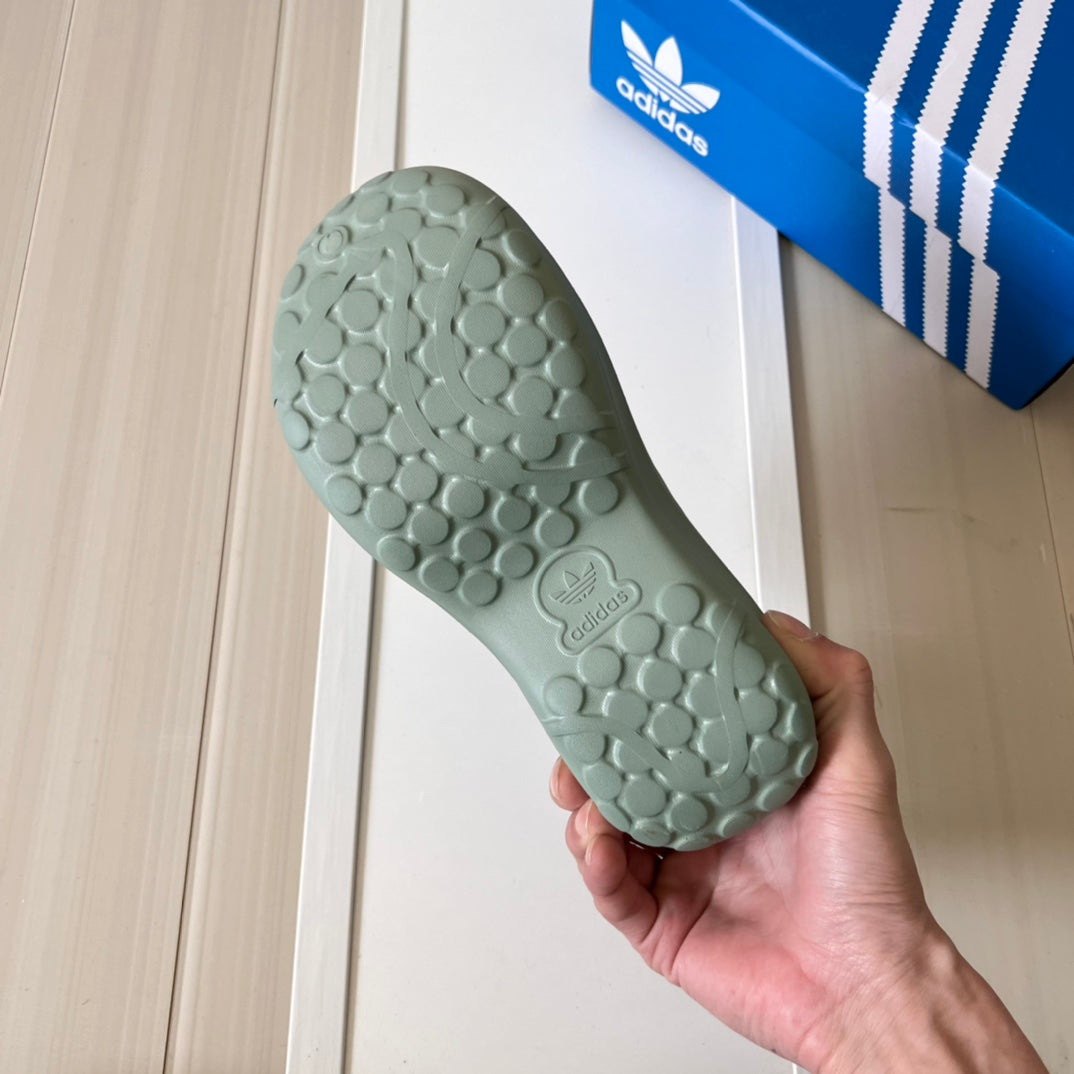 Z1Z54A191 Popular sandals