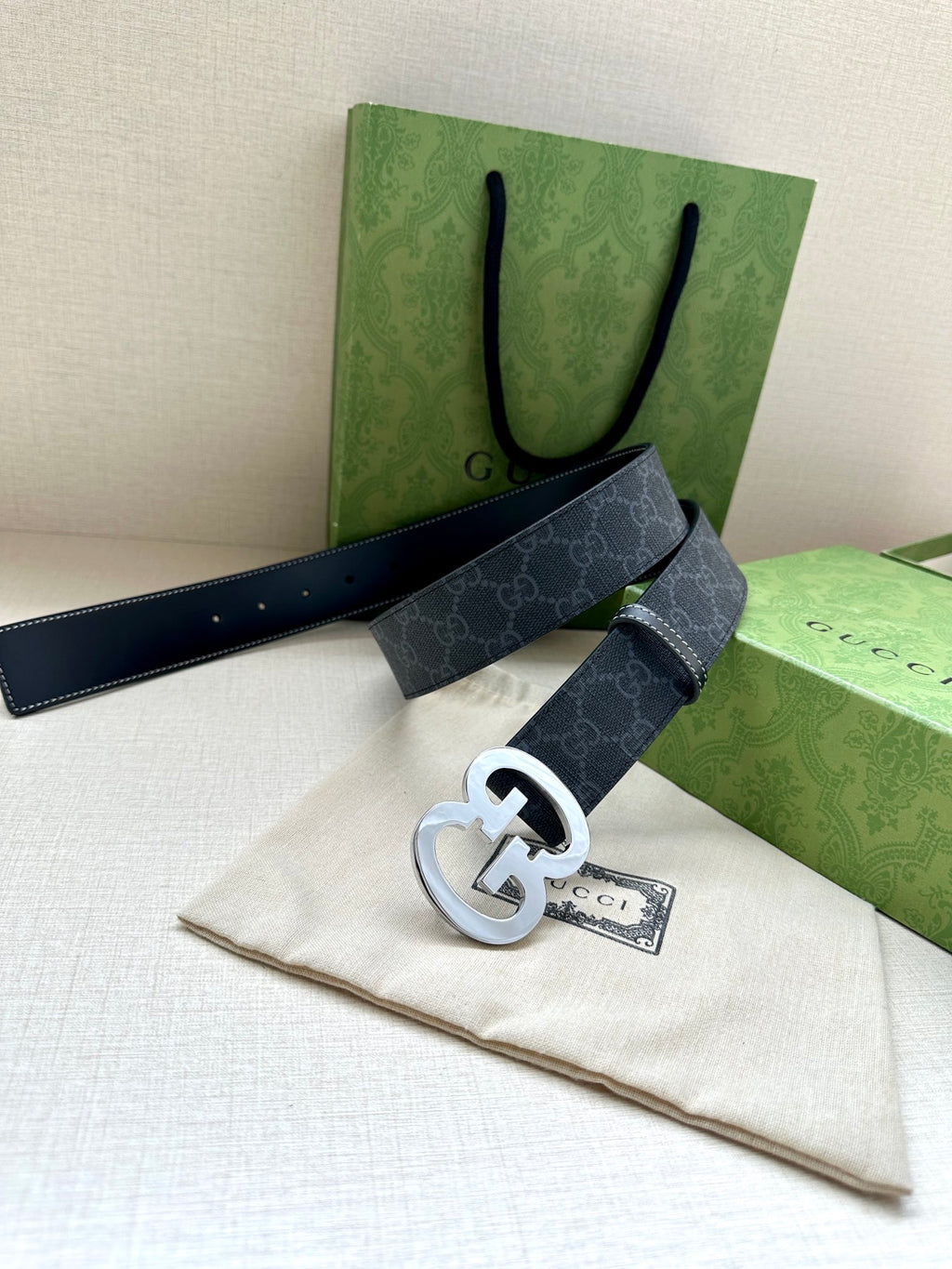 P1R55B210 Popular  High quality belt With full package
