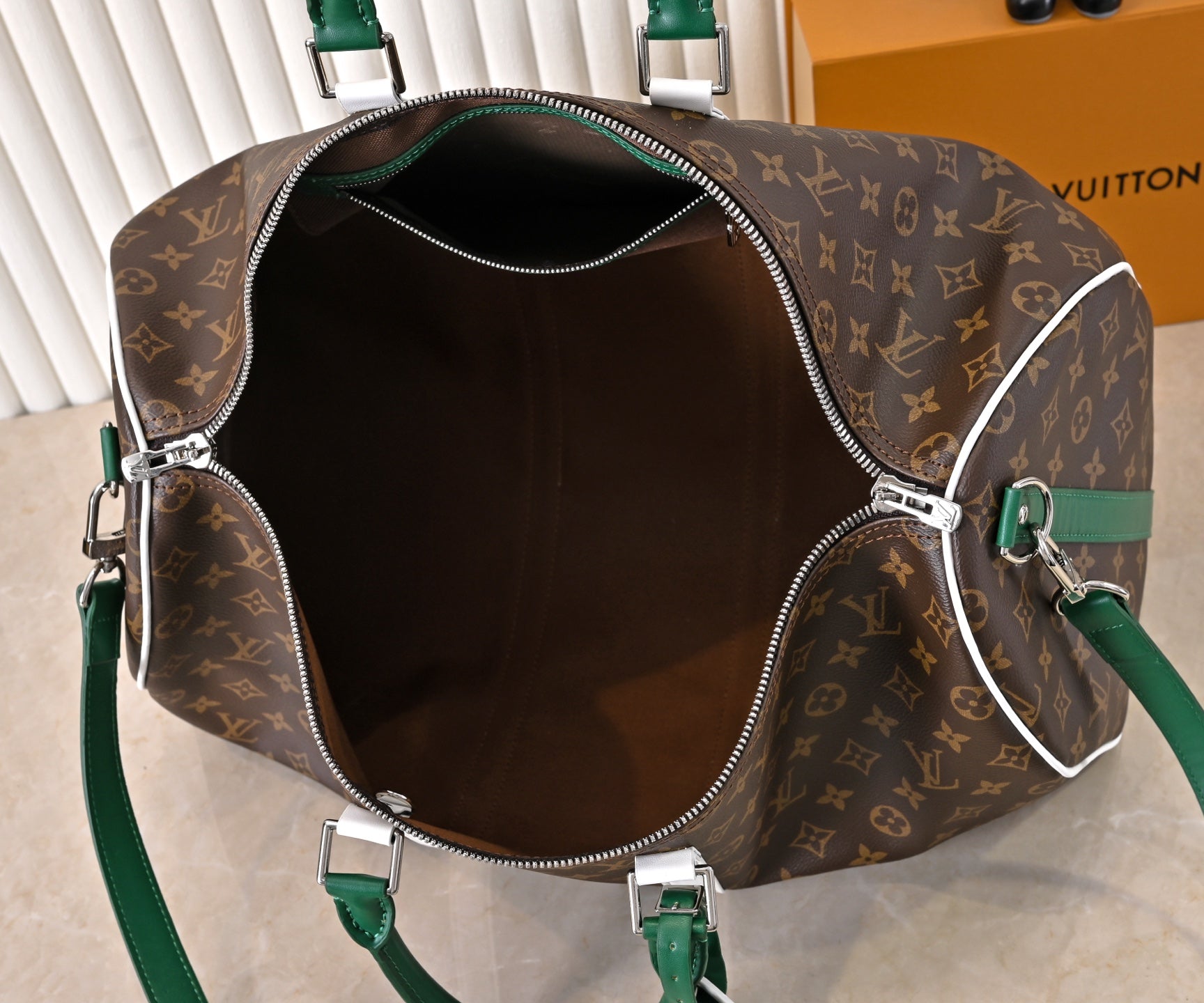 B1N55E37 Popular  leather luggage bags