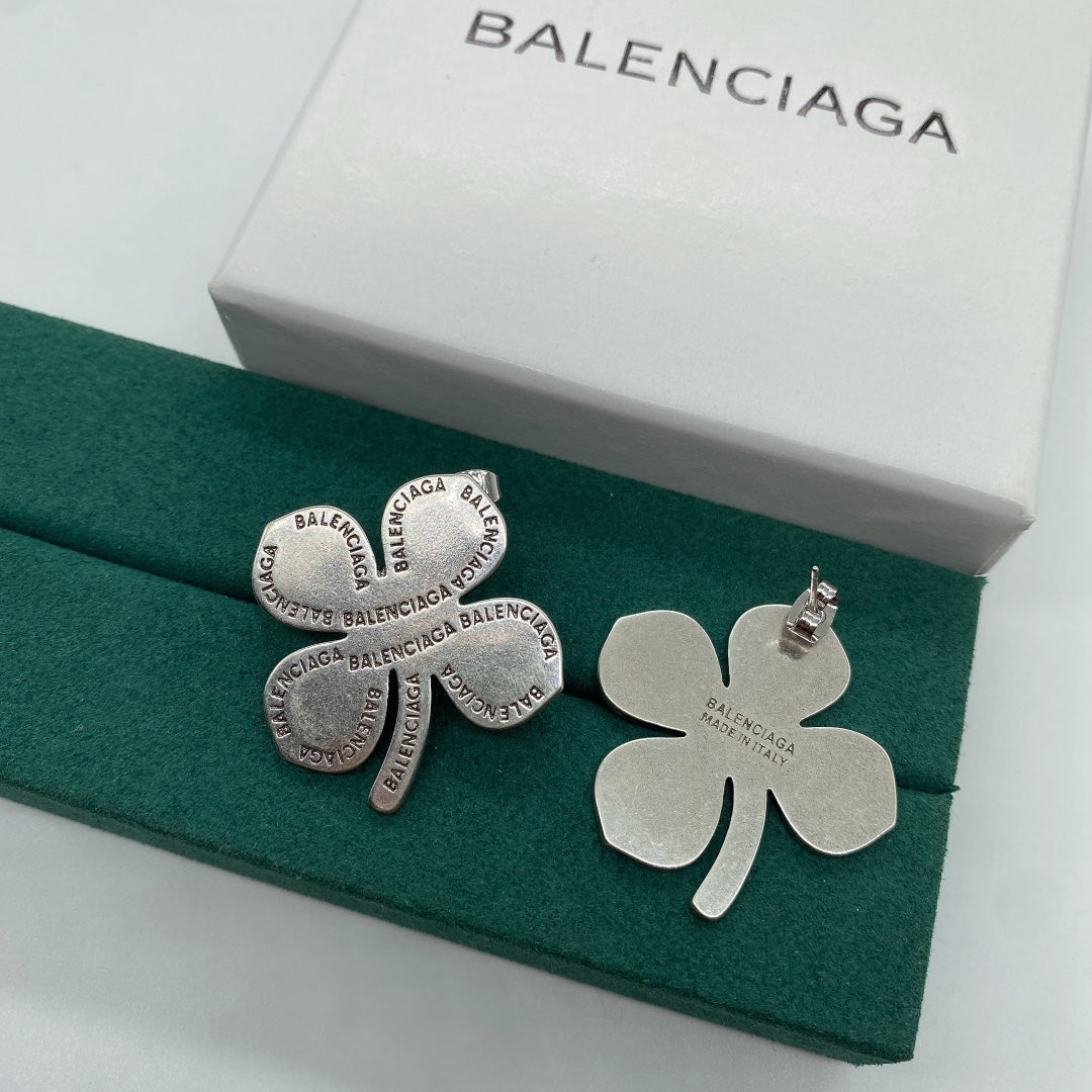 X1Z94J1096E Popular  Earrings