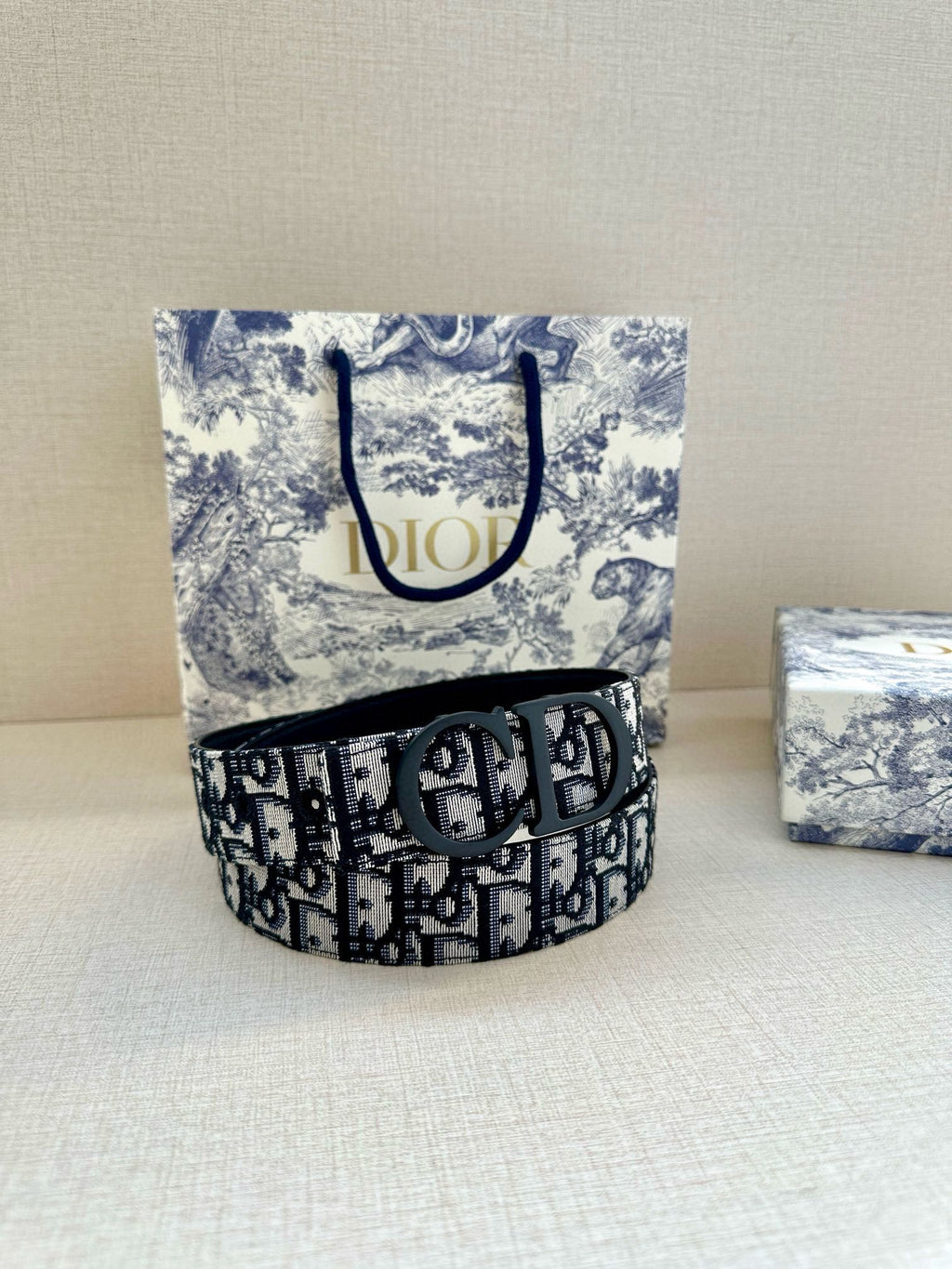 P1R55D207 Popular  High quality belt With full package