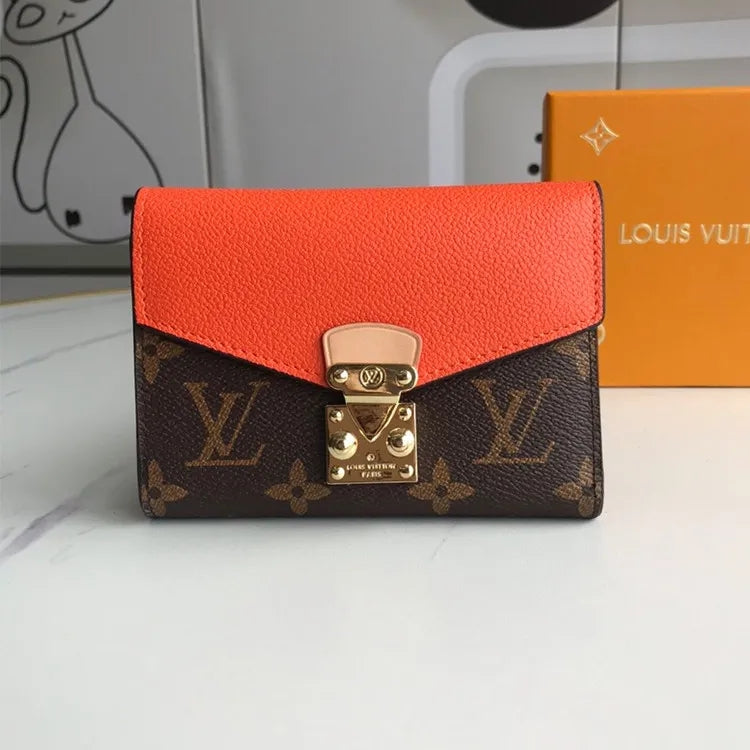 B1P20E10 Popular leather wallets