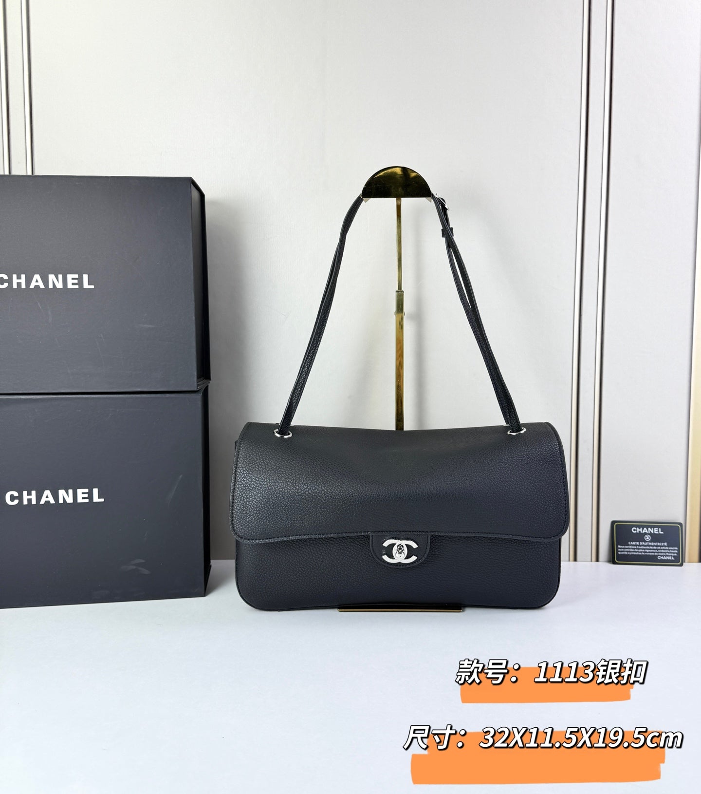 B1R76C35 Popular leather bag