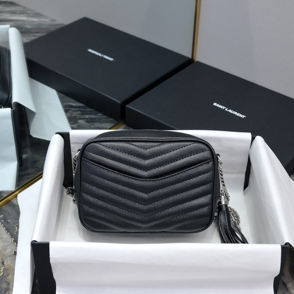 B1R46SL5  Popular leather bags