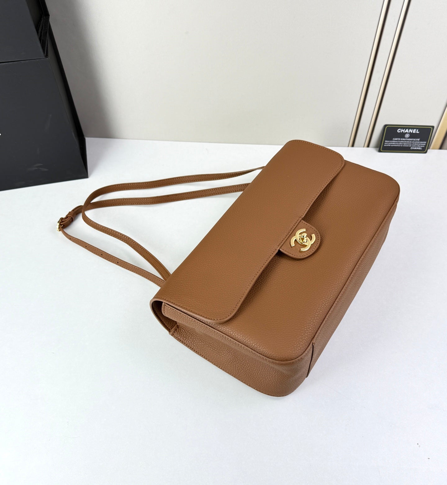 B1R76C35 Popular leather bag