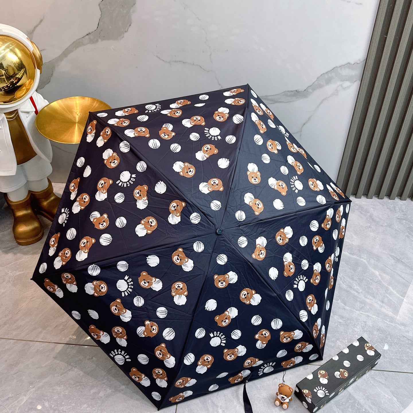 J1R85A35 Popular UV resistant umbrella