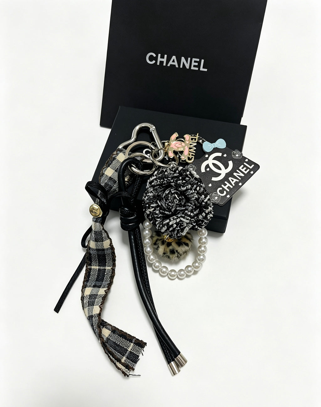 A1R76C107 Popular bag 's charms accessories