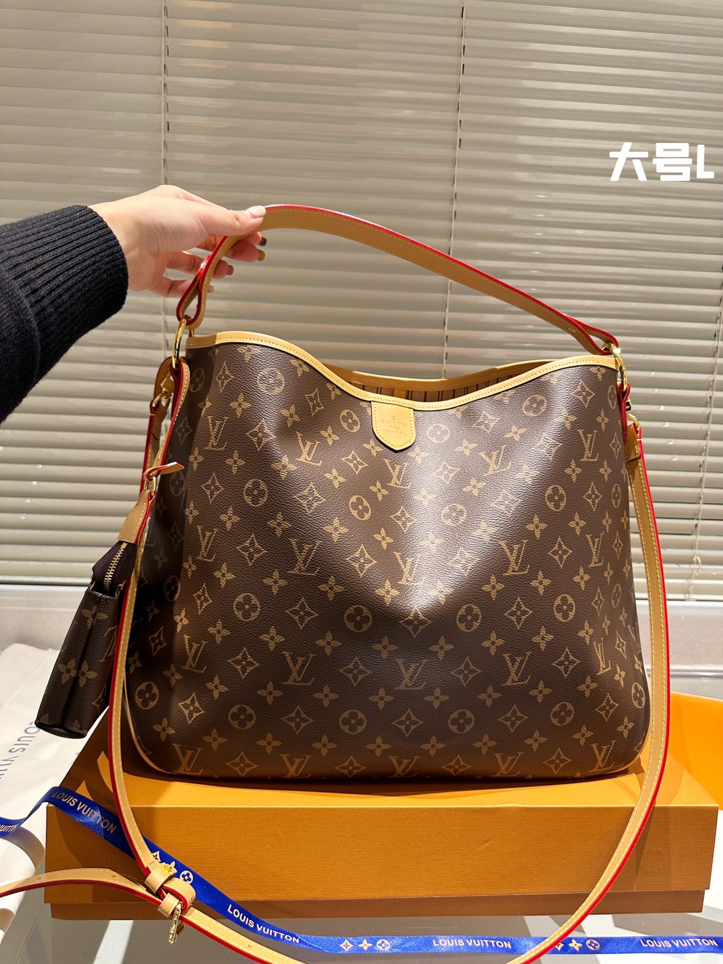 B6X103E227 Popular  leather bag 