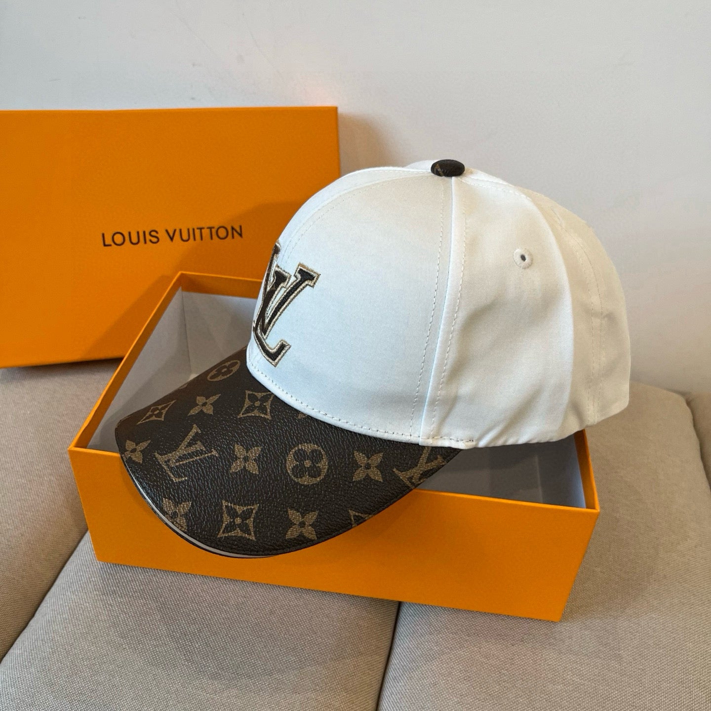 M1N65E16 Popular  hats