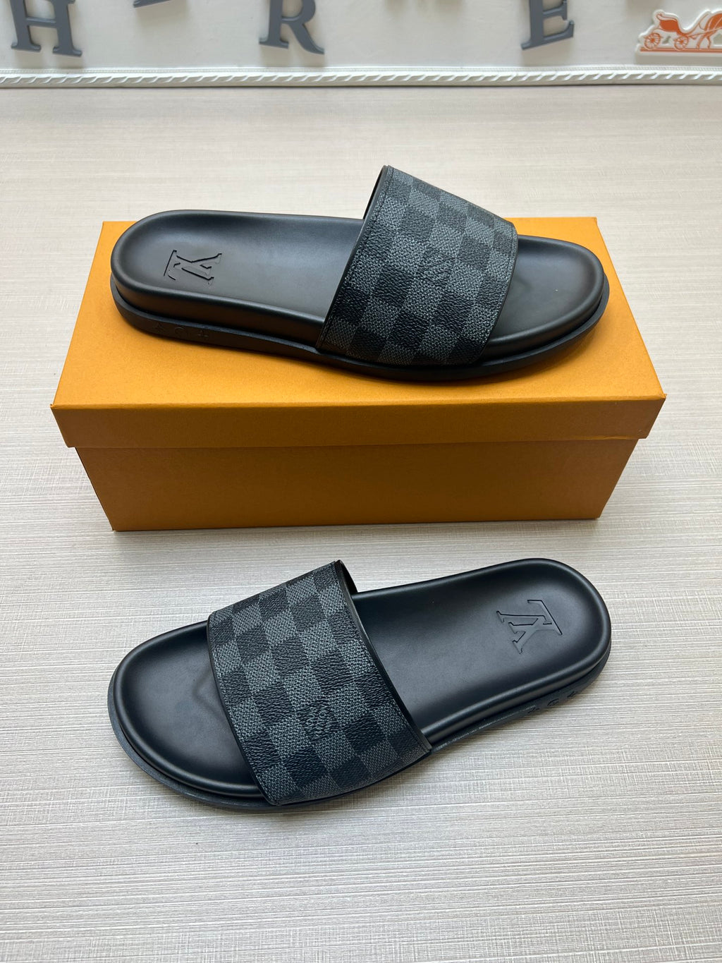Z5ZE59 Popular slippers