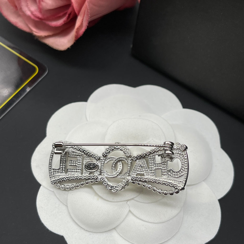 X1ZC894   Popular Brooch