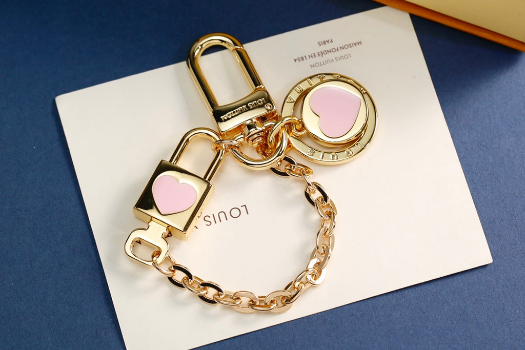 A1Q105E16 Popular bag 's charms accessories