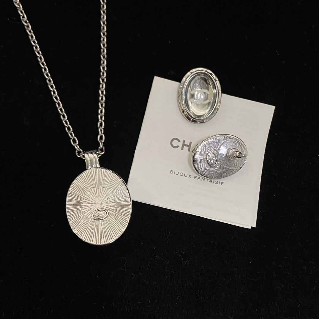 X1Q85C233X Popular Necklace. Earrings