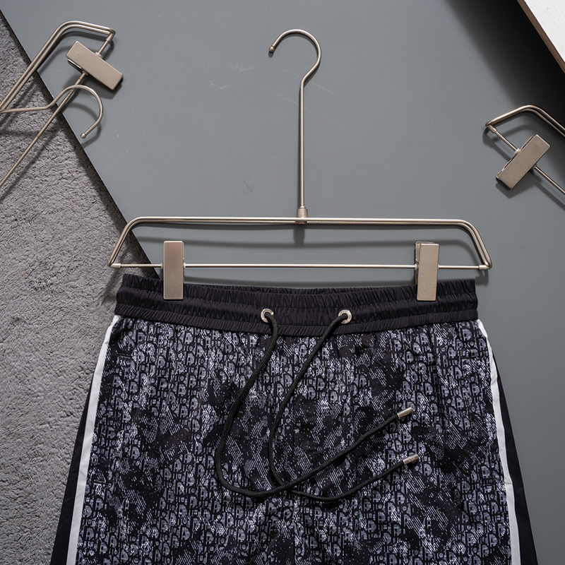 U1N36D5 Popular shorts