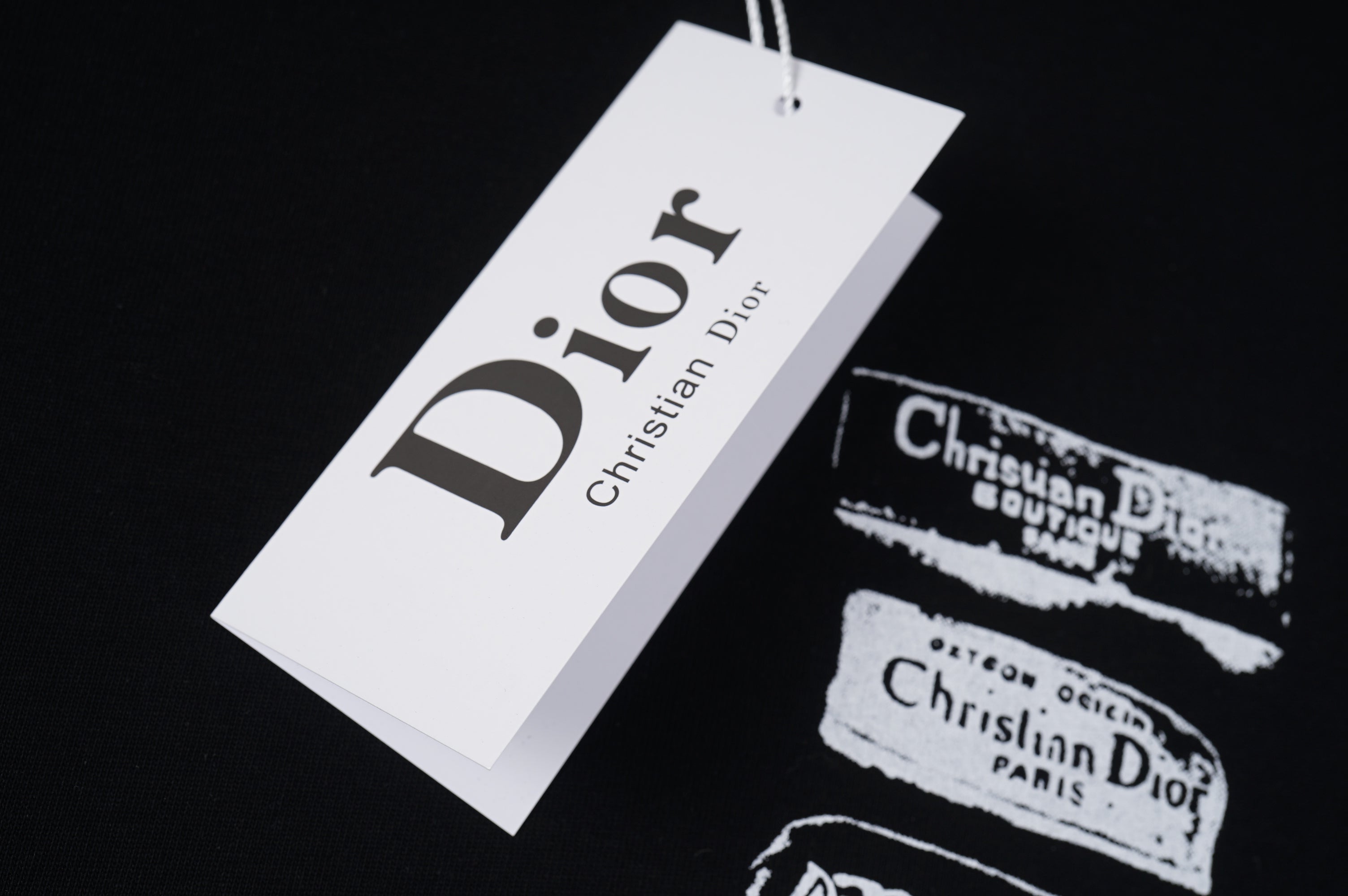 U1W25D40  Popular T-shirts
