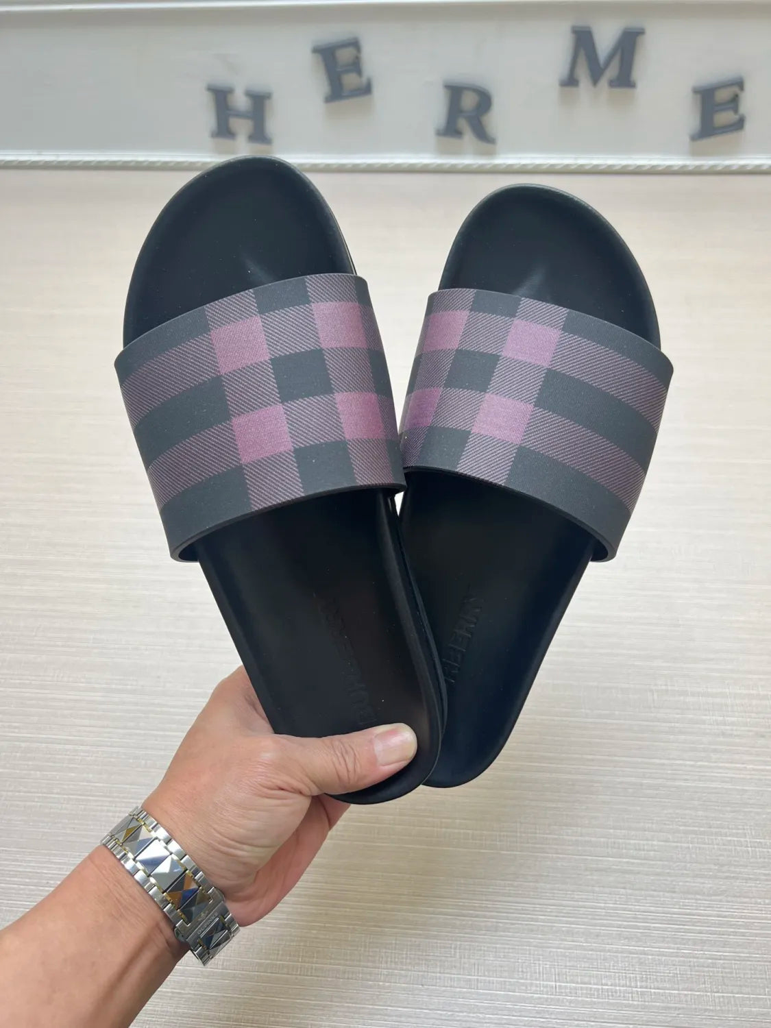 Z54R119 Popular slippers
