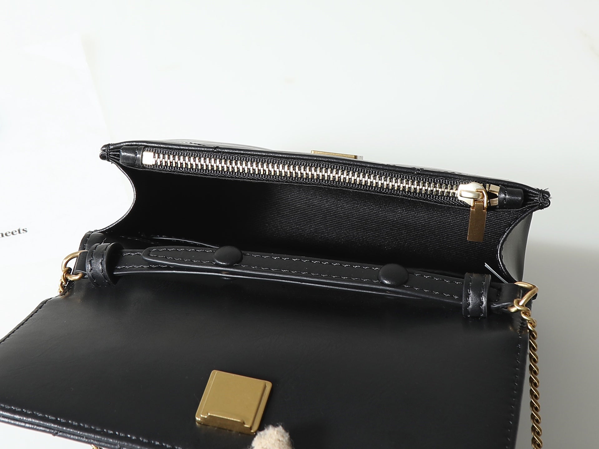B1X56A26 Popular leather bag
