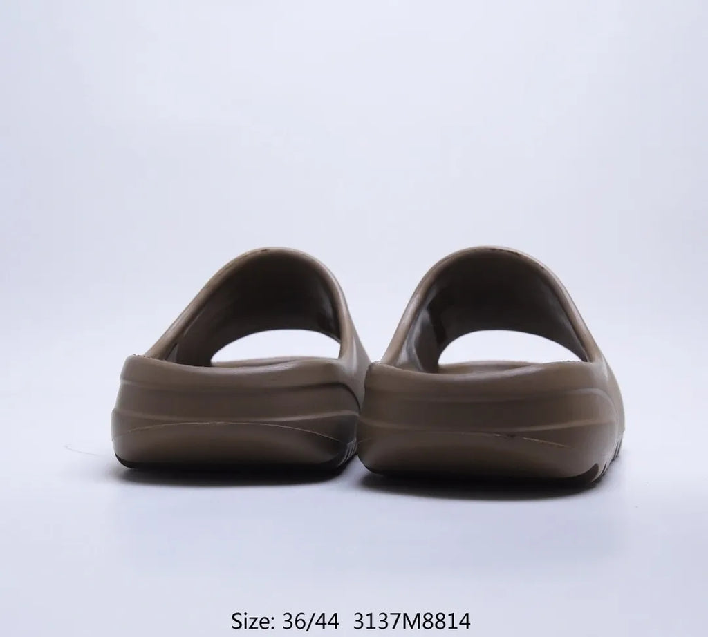 Z4R85A10  Popular shoes