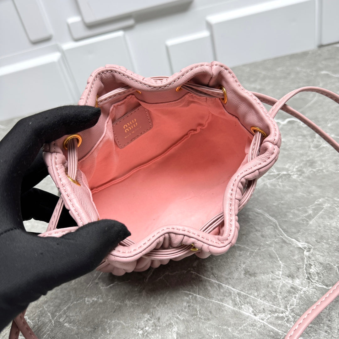 B1P36A81 Popular leather bag