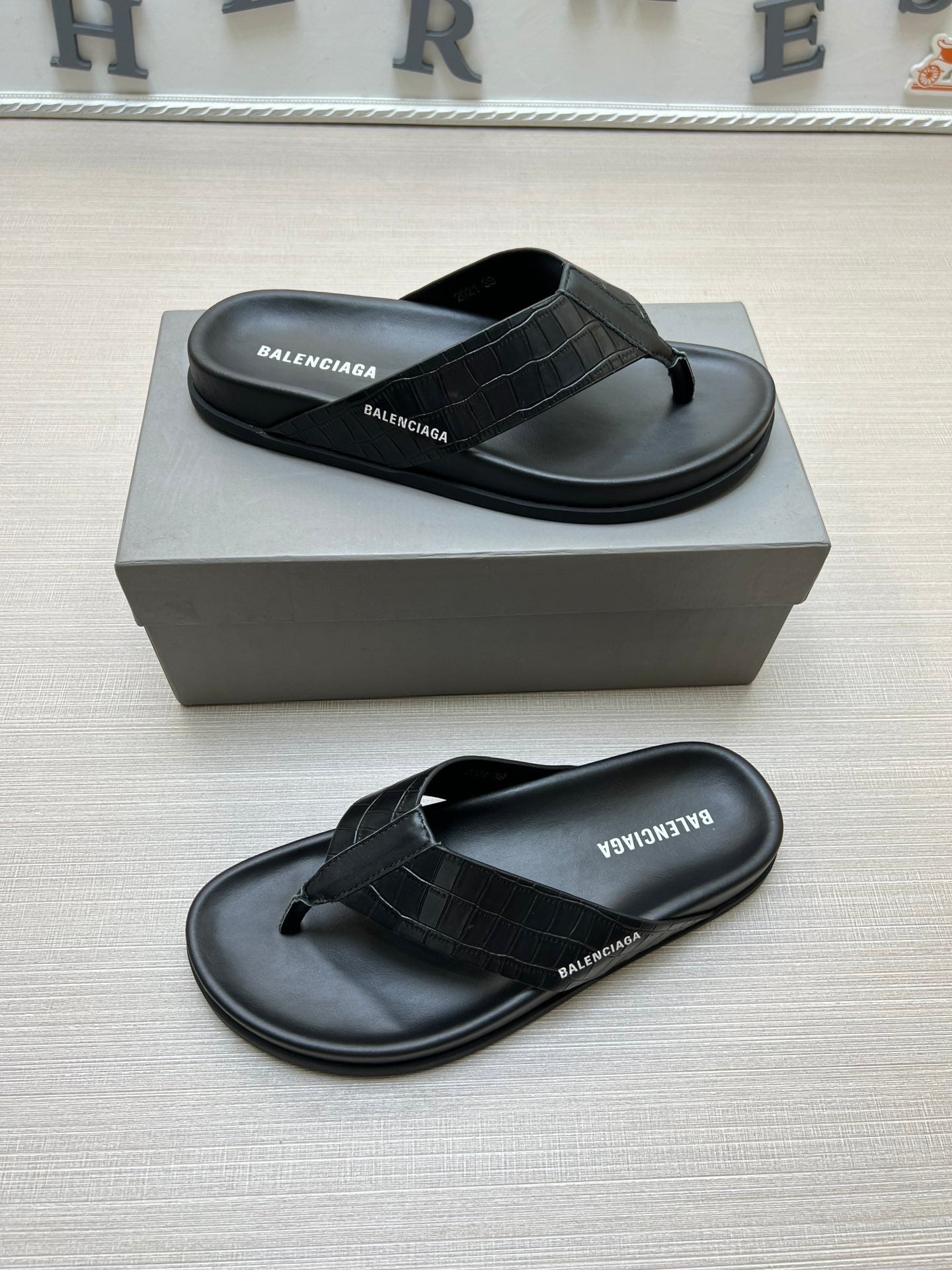 Z5ZJ98 Popular slippers