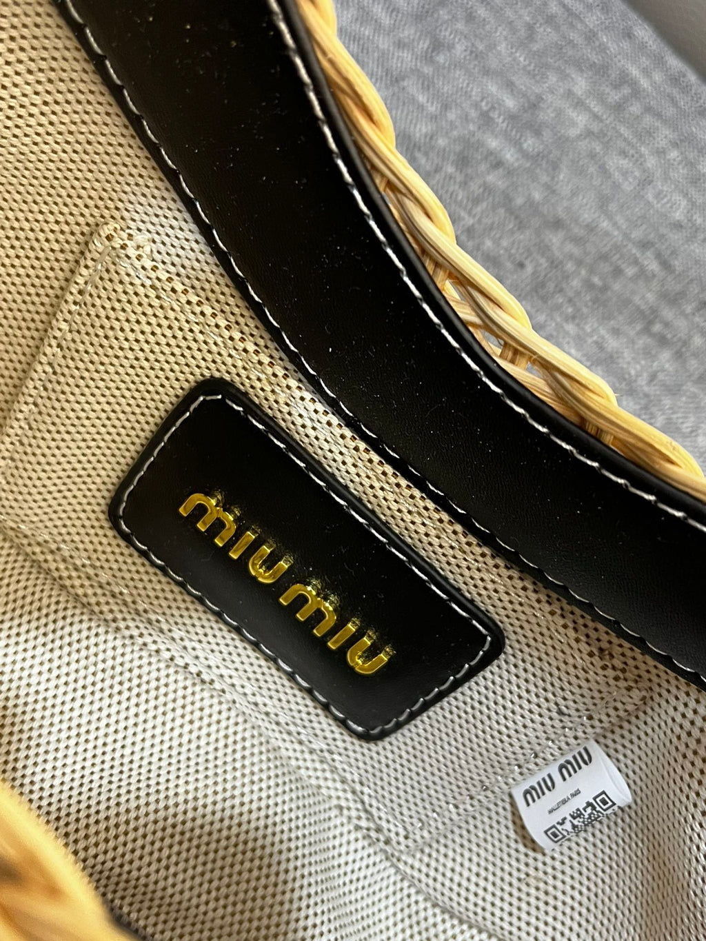 B1P46A119 Popular woven bag