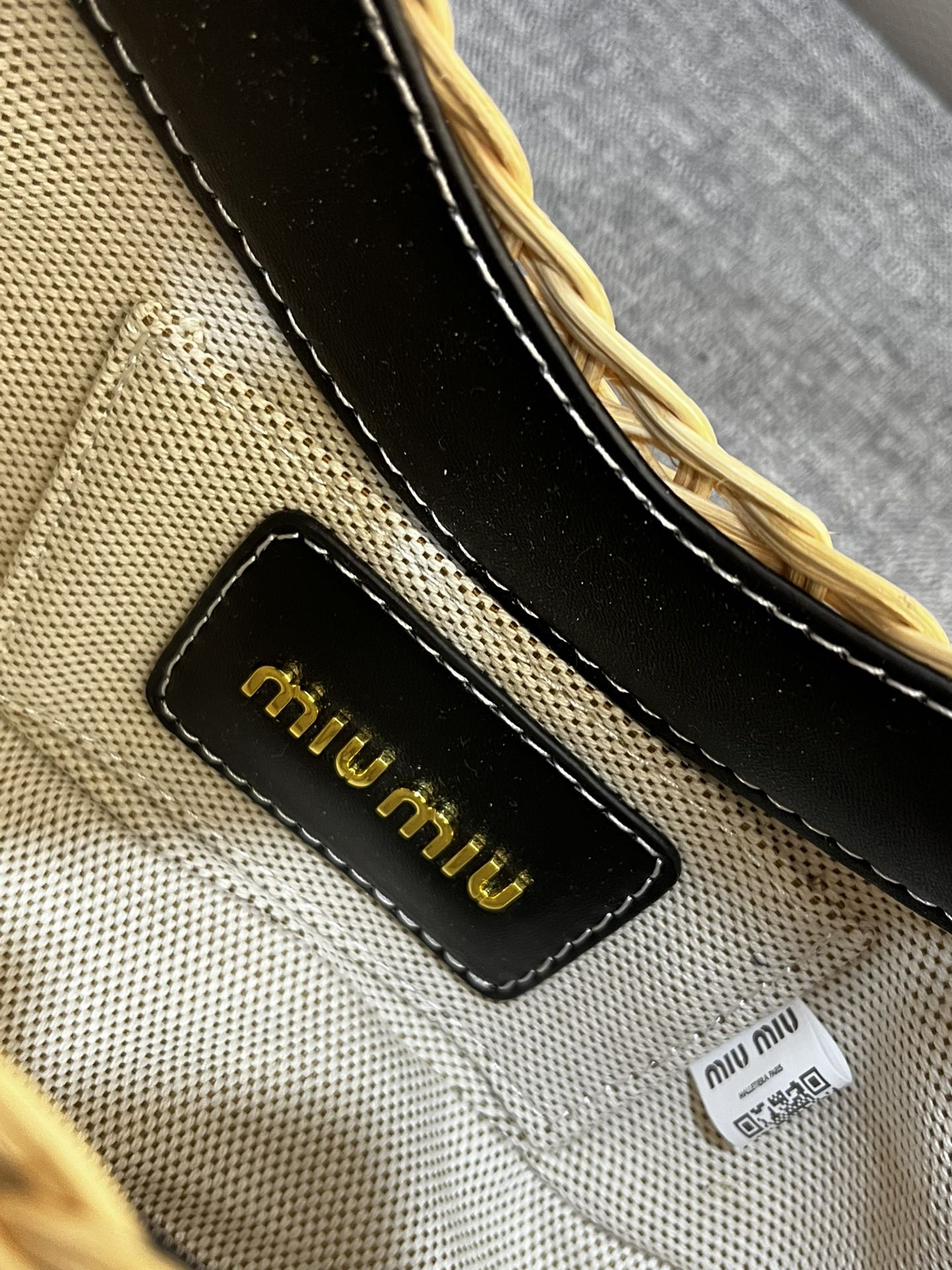 B1P46A119 Popular woven bag