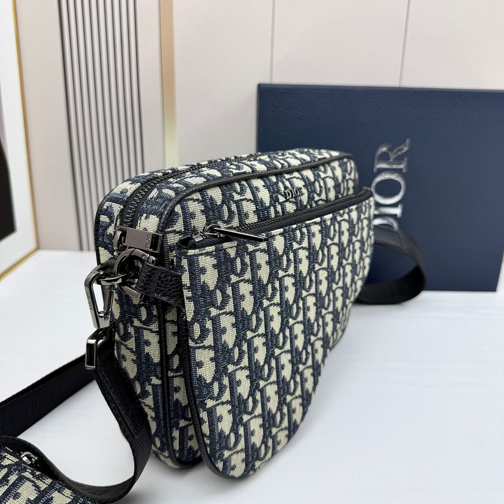 B1R15D66  Popular  bag