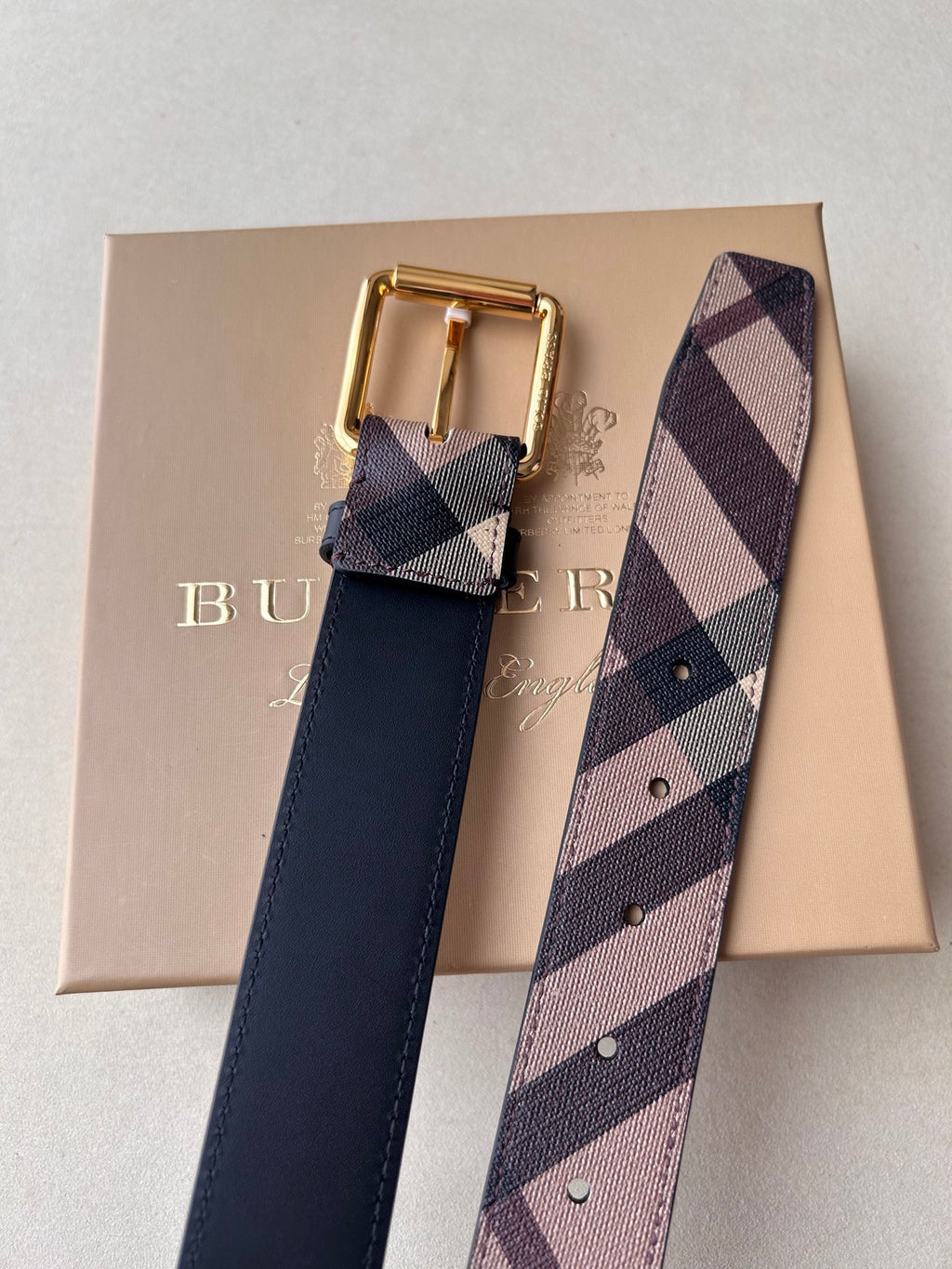 P1Q115R8 Popular High quality belt With full package