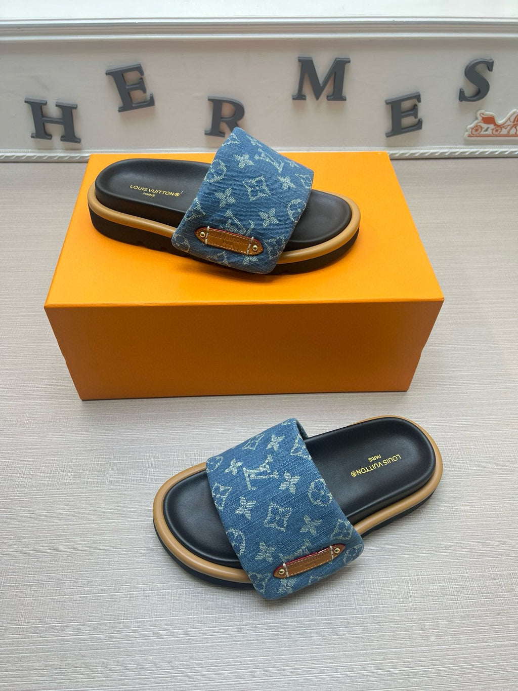 Z5ZE100 Popular slippers Sole thickness 5cm