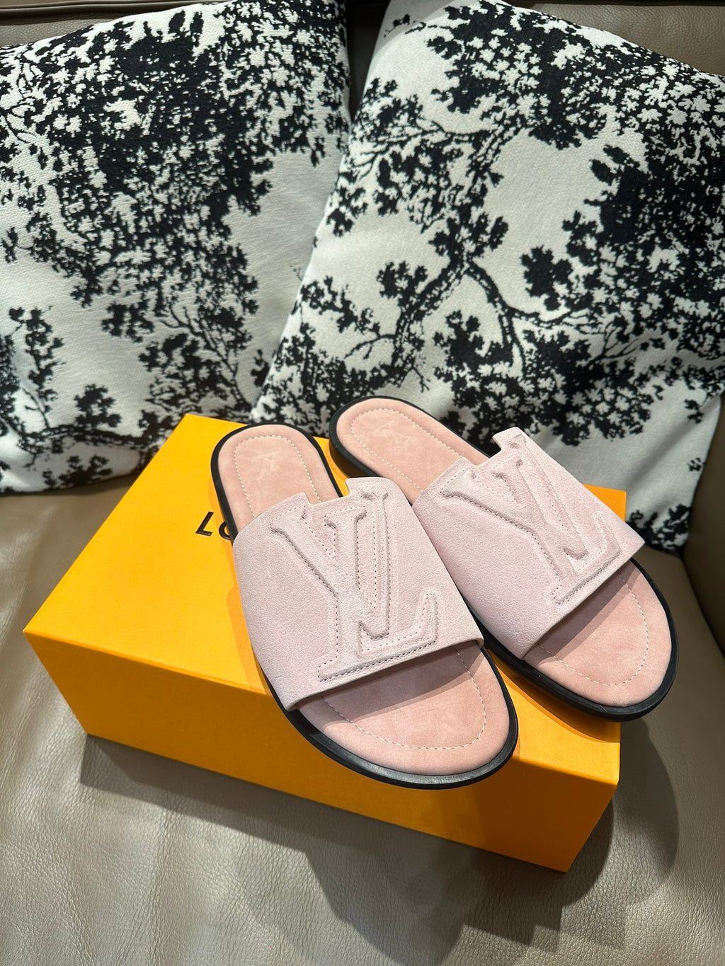 Z2Z85E25  Popular leather Shoes