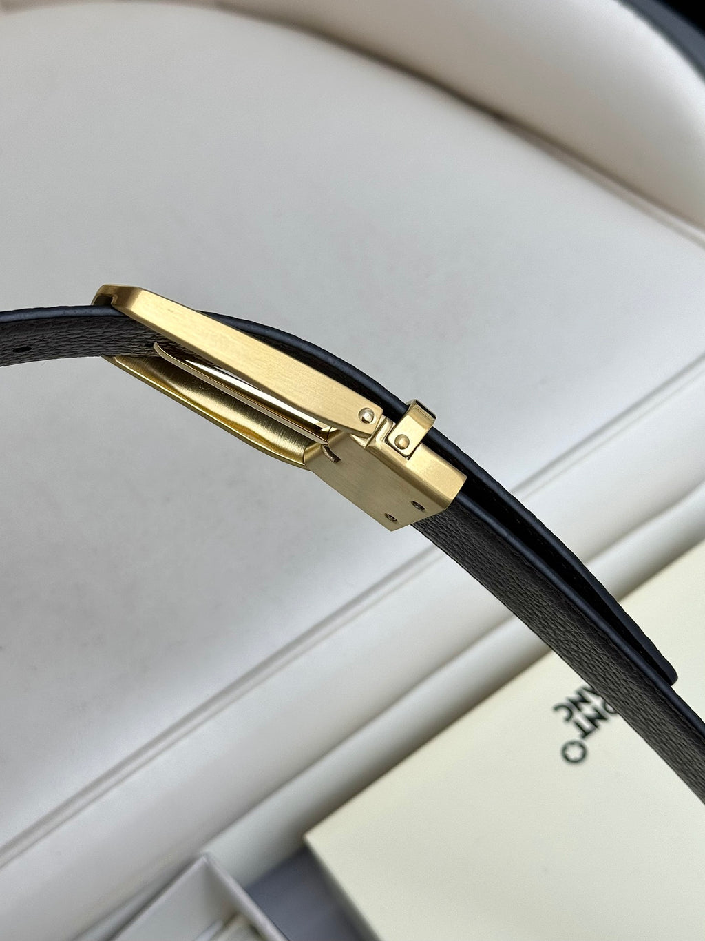 P1R55A237 Popular  High quality belt With full package