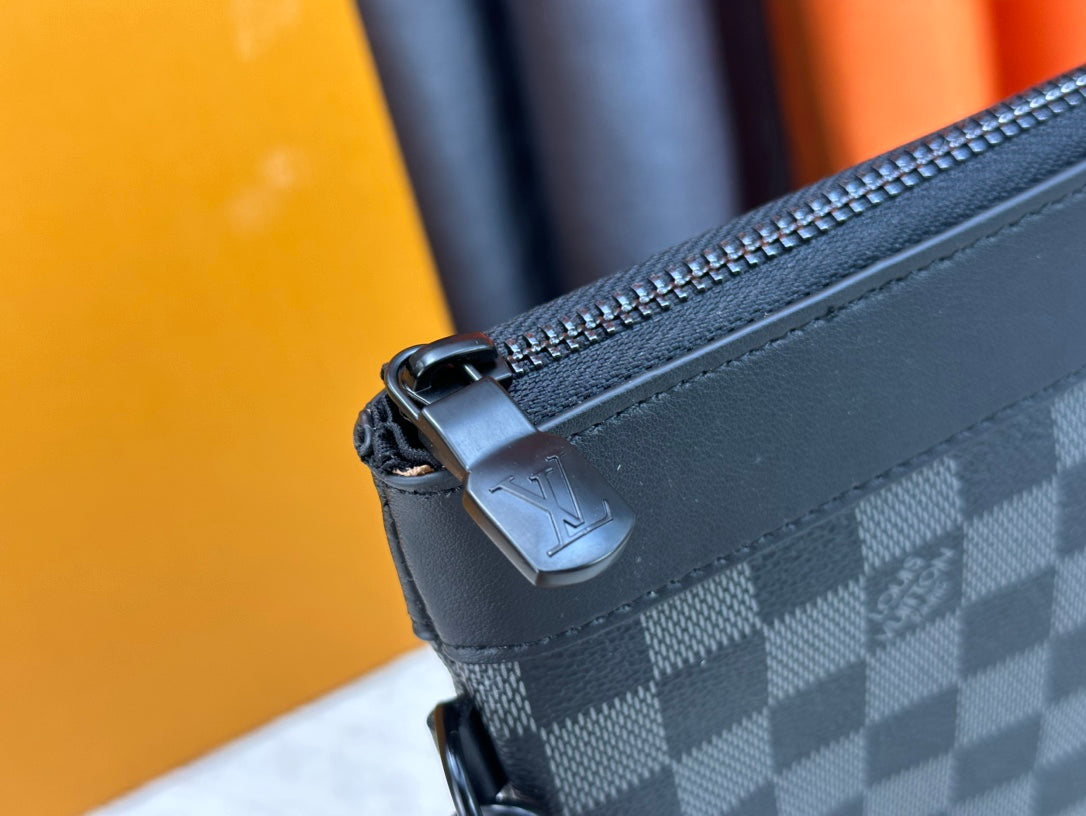 B1X44E401 Popular   leather bag
