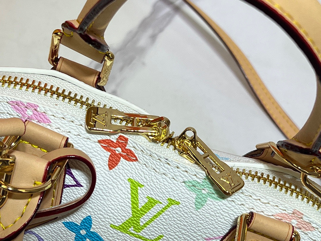 B1P46E104 Popular leather bag