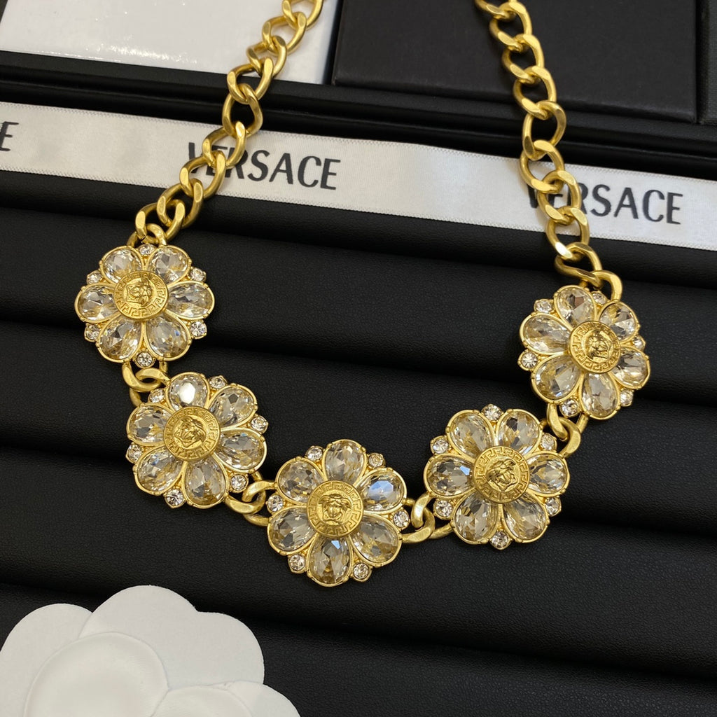 X1Q85V372X Popular Necklaces