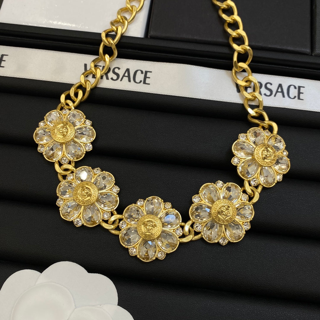 X1Q85V372X Popular Necklaces