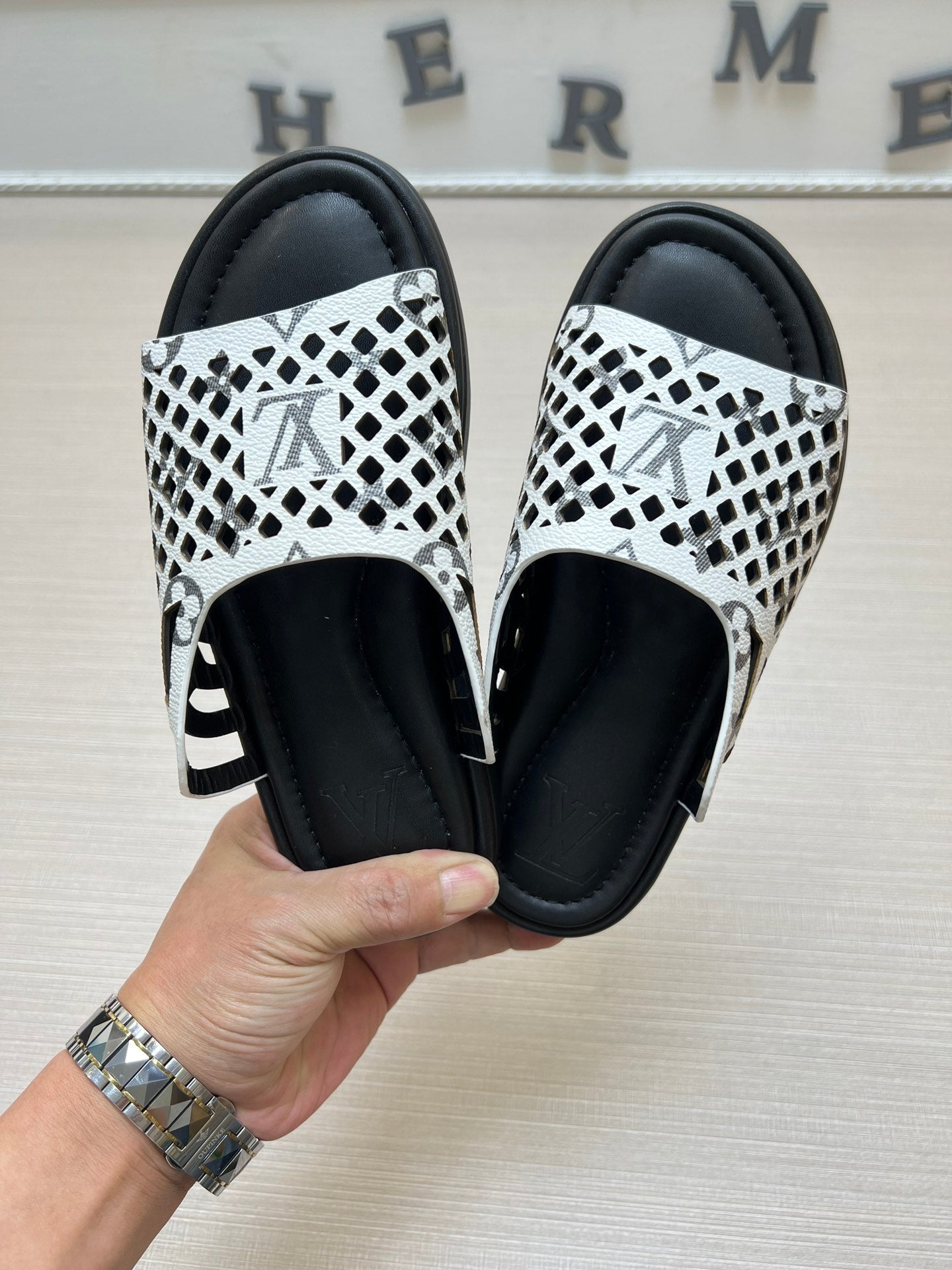 Z5ZE83 Popular slippers