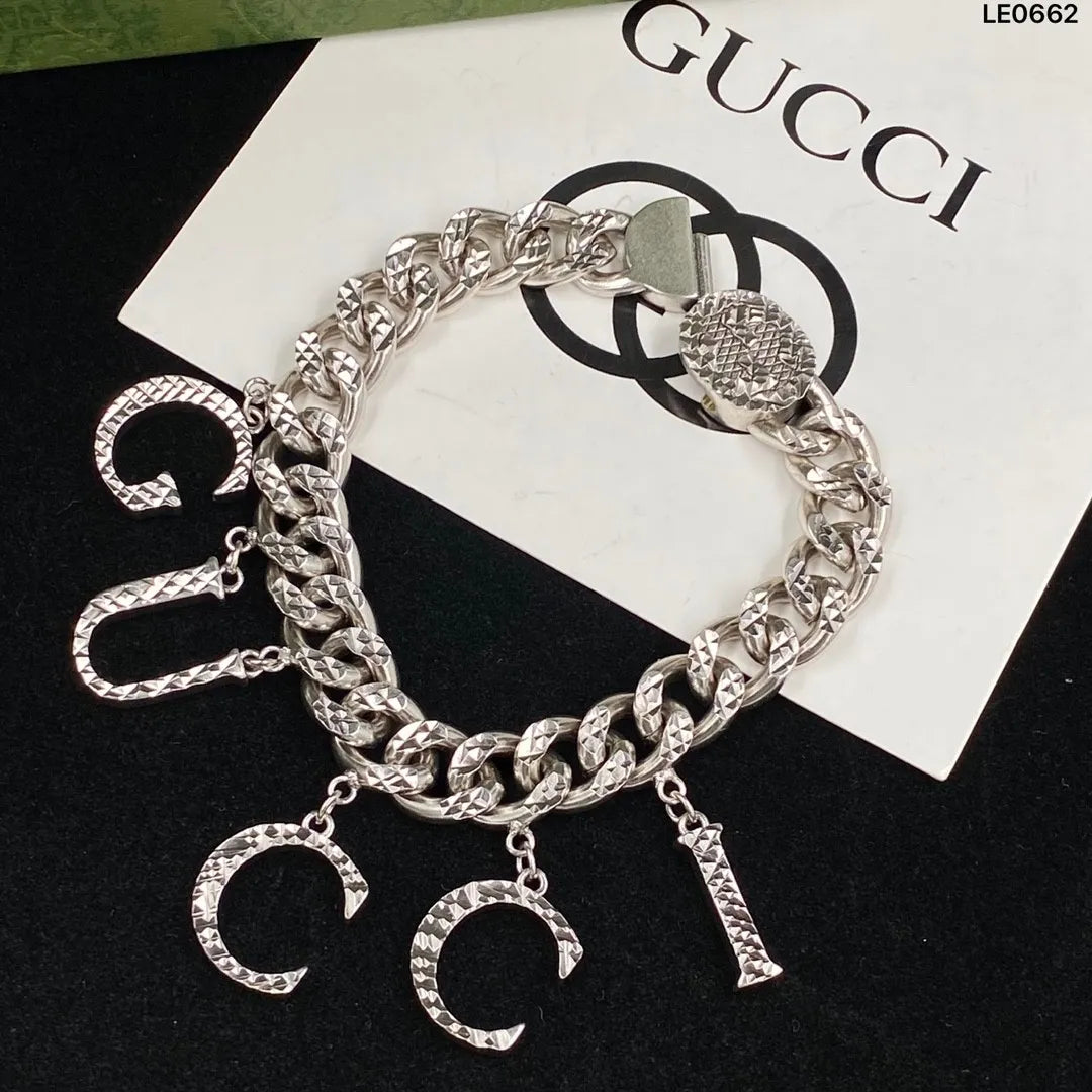 X1B62B186K  Popular Bracelets. Necklaces