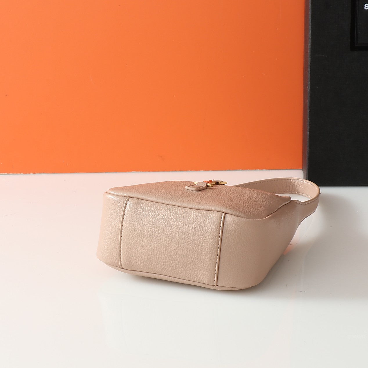 B1N165SL115 Popular   leather bag