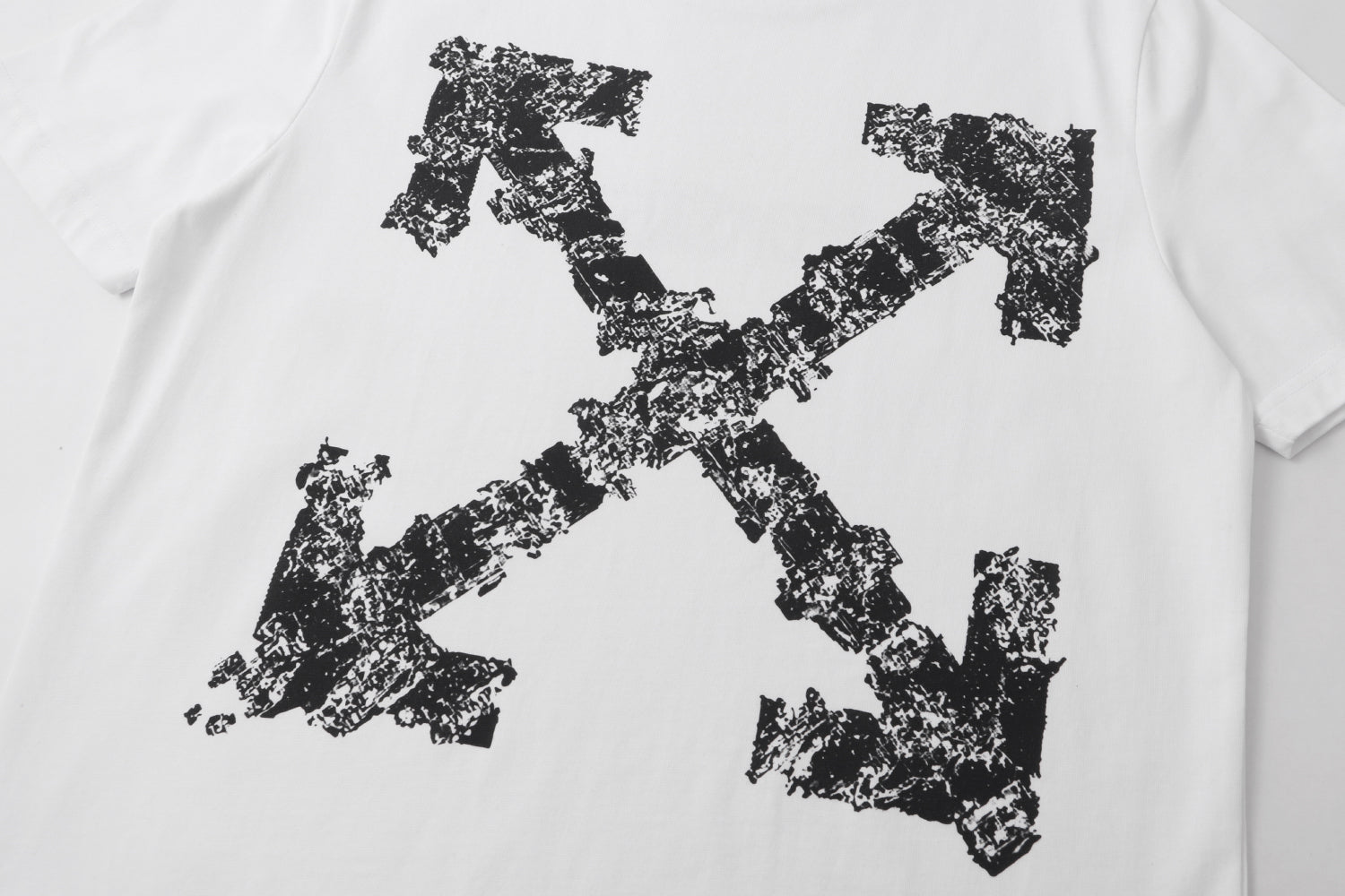 U1P36A13 Popular T-shirts