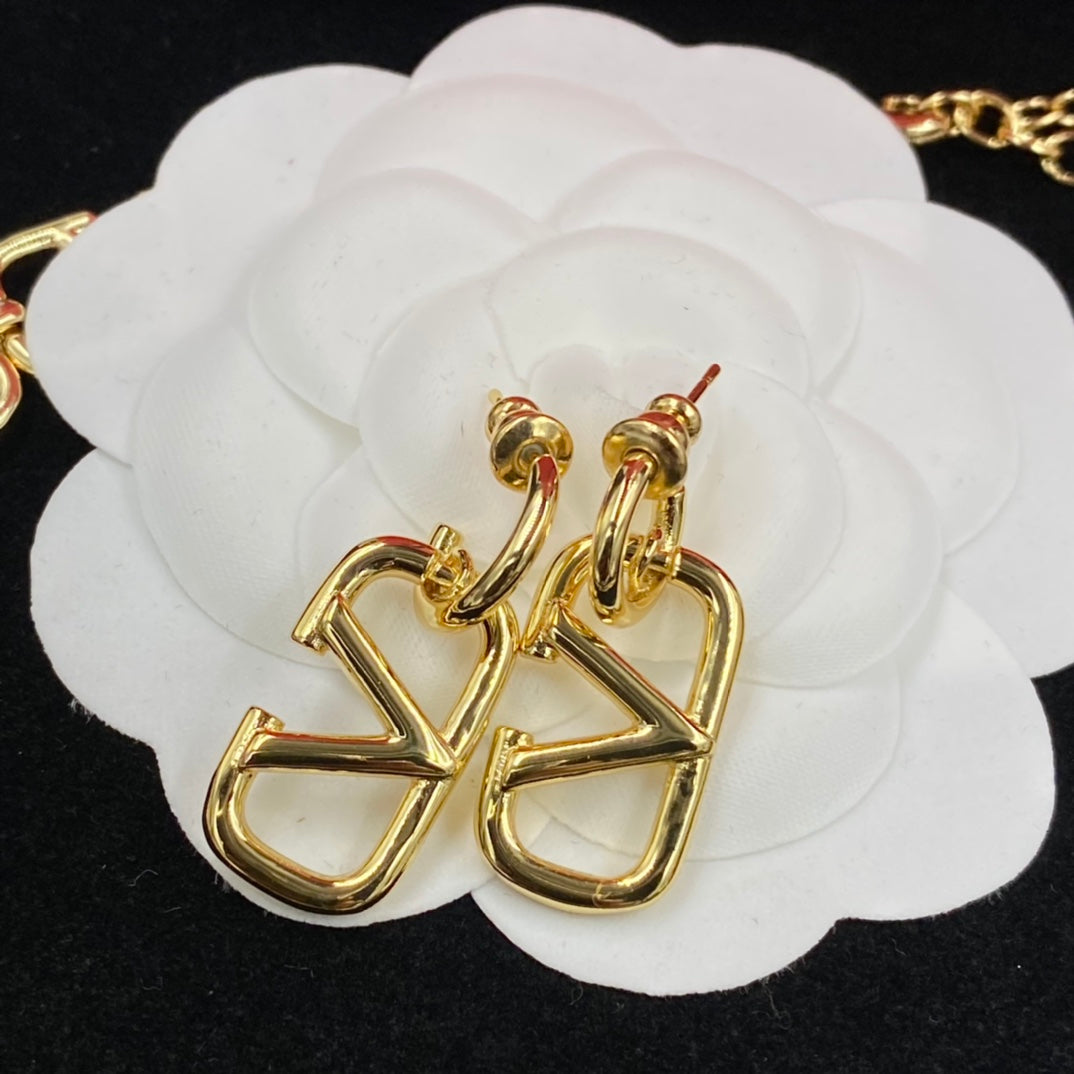 X1Z54VL264X Popular Earrings Earrings Bracelets Necklaces