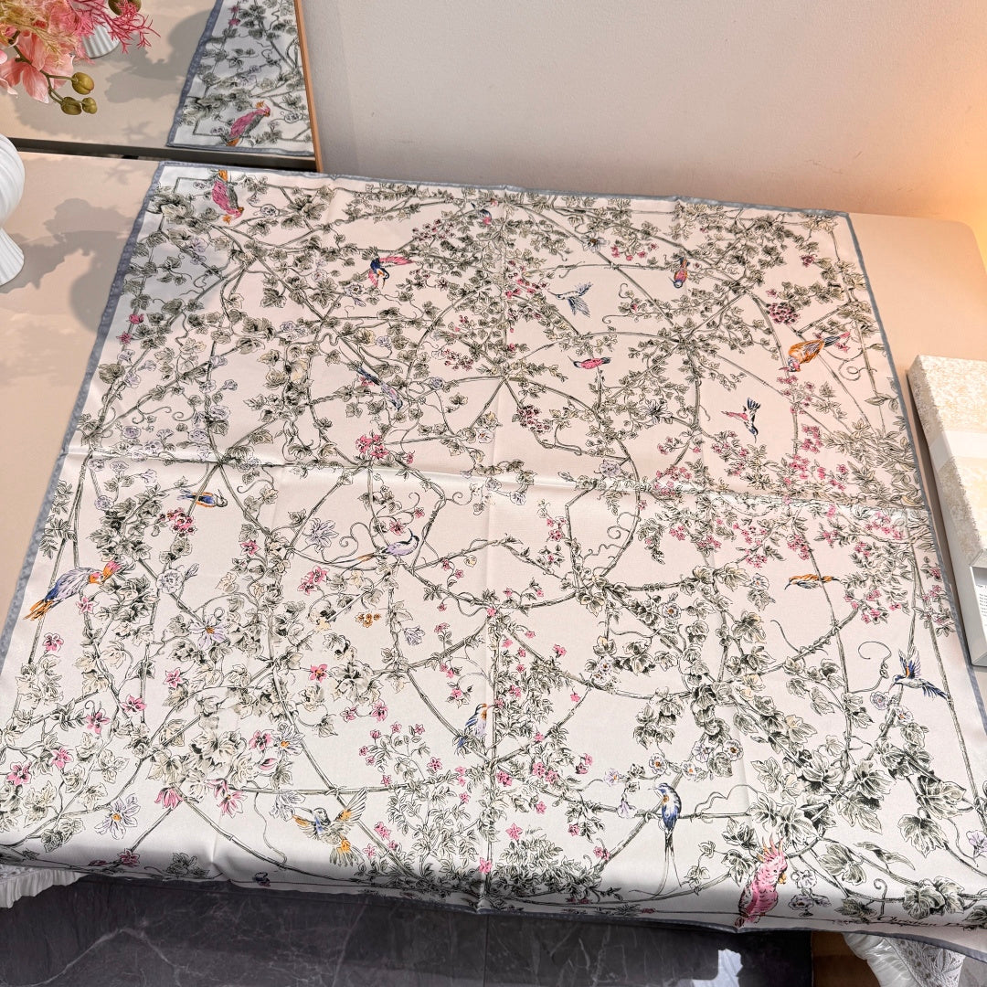 W1N46D38 Popular Silk Scarve