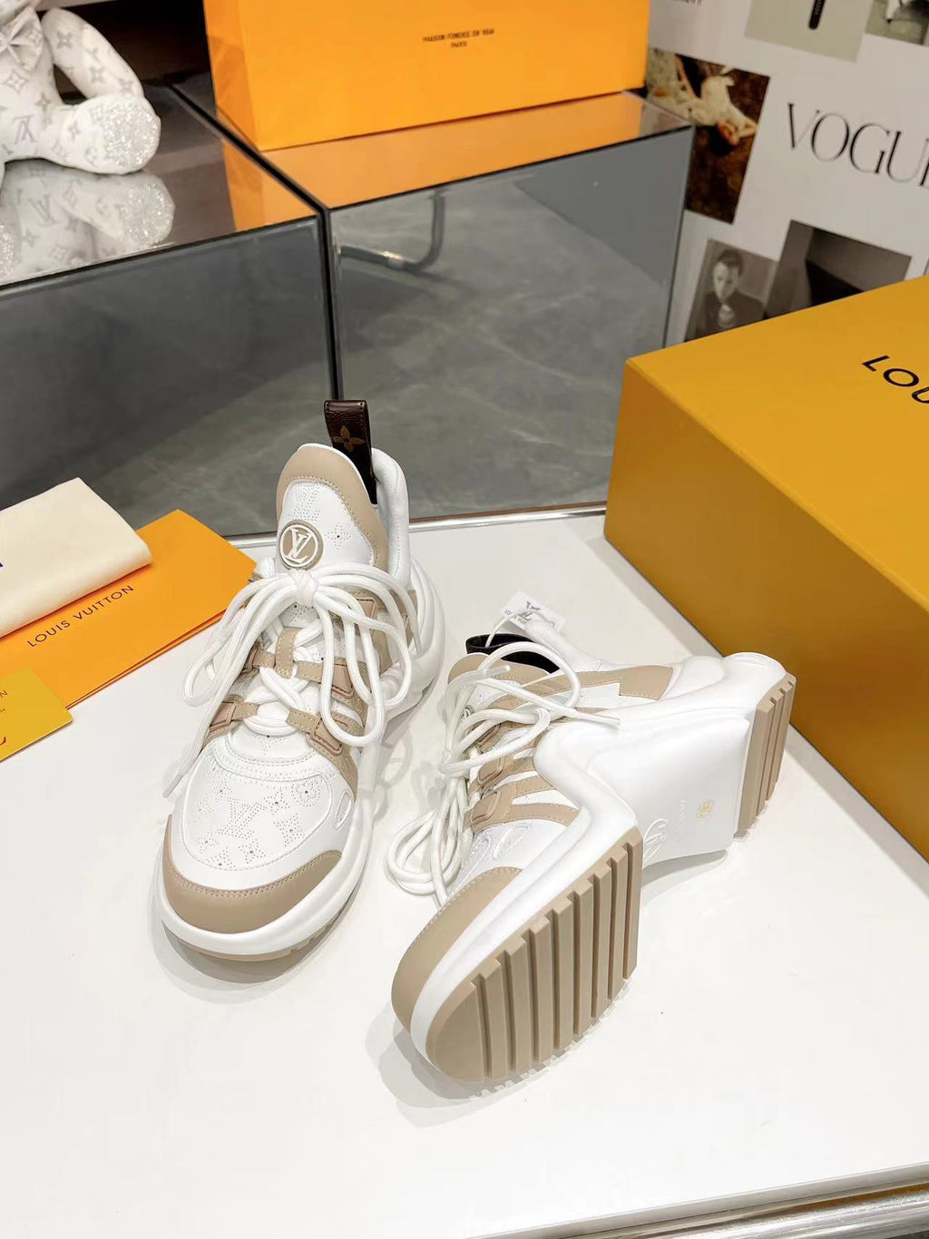 Z2Q95E180  Popular high-quality Shoes